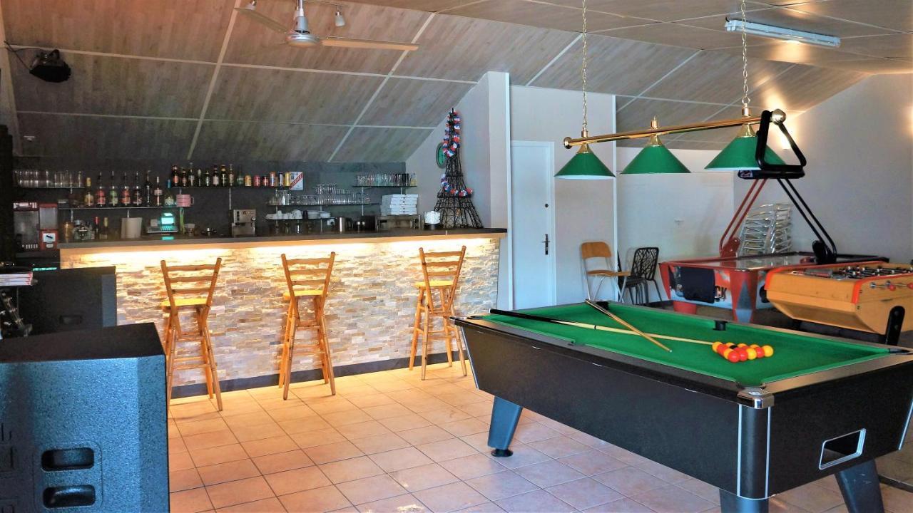 Camping Paris Beau Village Villiers-sur-Orge Esterno foto